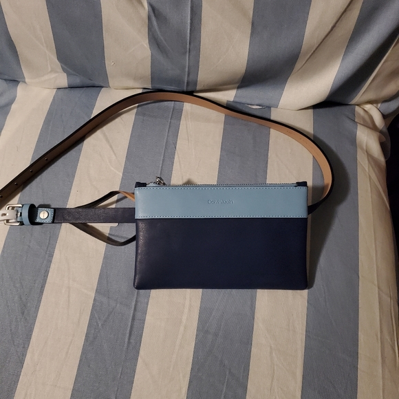 Calvin klein hip belt purse - Picture 2 of 2